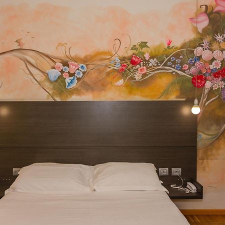 מרינה די מסה Hotel Tirreno מראה חיצוני תמונה