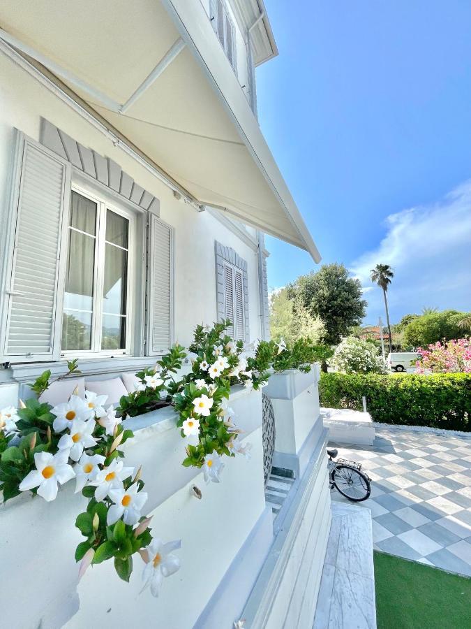 מרינה די מסה Hotel Tirreno מראה חיצוני תמונה