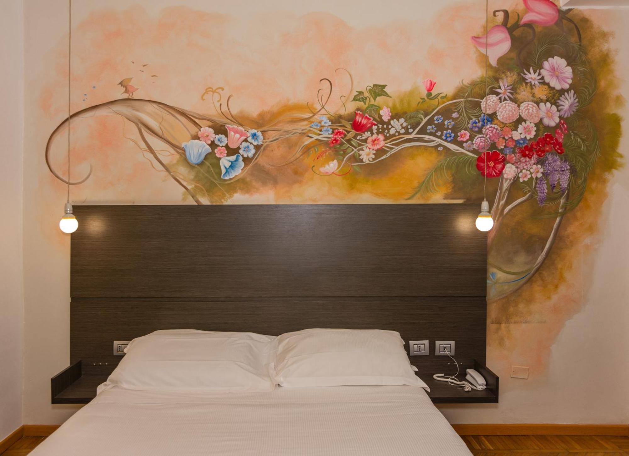 מרינה די מסה Hotel Tirreno מראה חיצוני תמונה