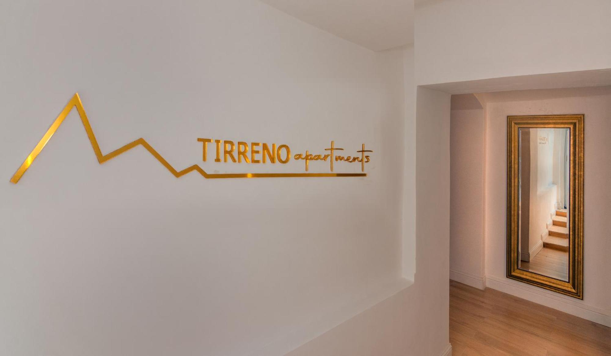 מרינה די מסה Hotel Tirreno מראה חיצוני תמונה