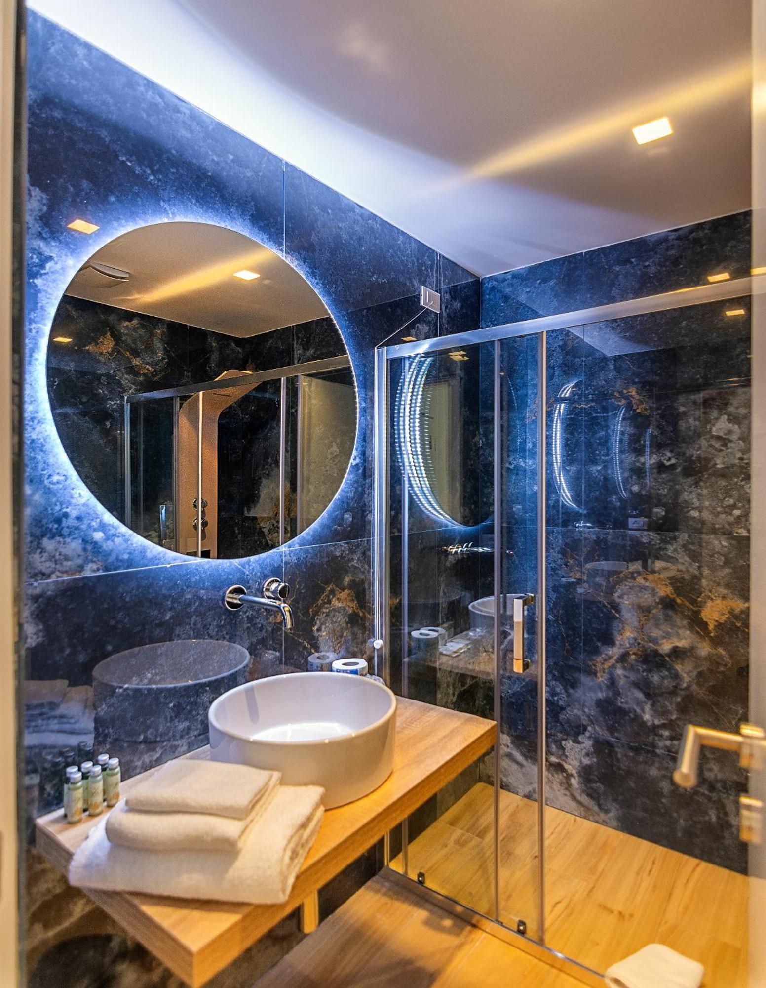 מרינה די מסה Hotel Tirreno מראה חיצוני תמונה