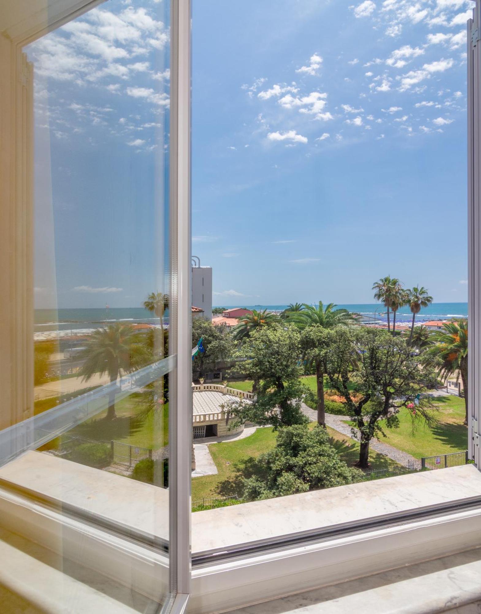מרינה די מסה Hotel Tirreno מראה חיצוני תמונה