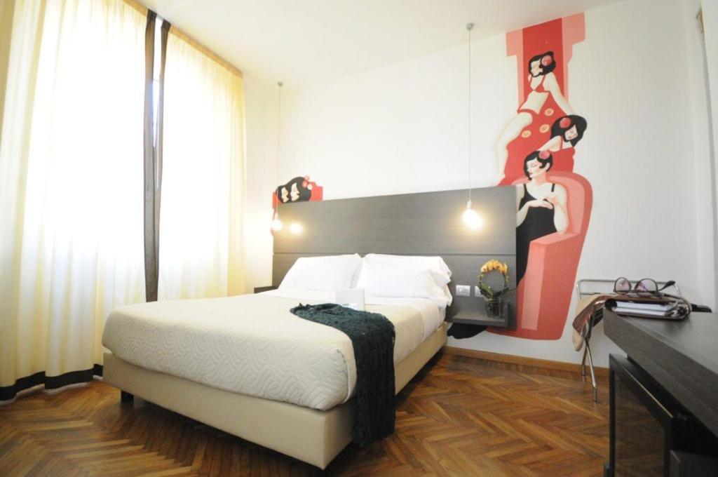 מרינה די מסה Hotel Tirreno מראה חיצוני תמונה